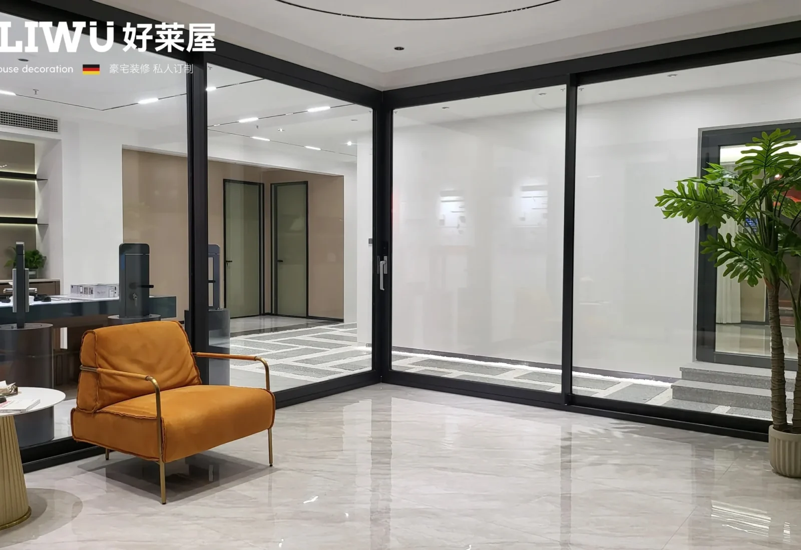HOLIWU Windows & Doors — research lead showroom reference image