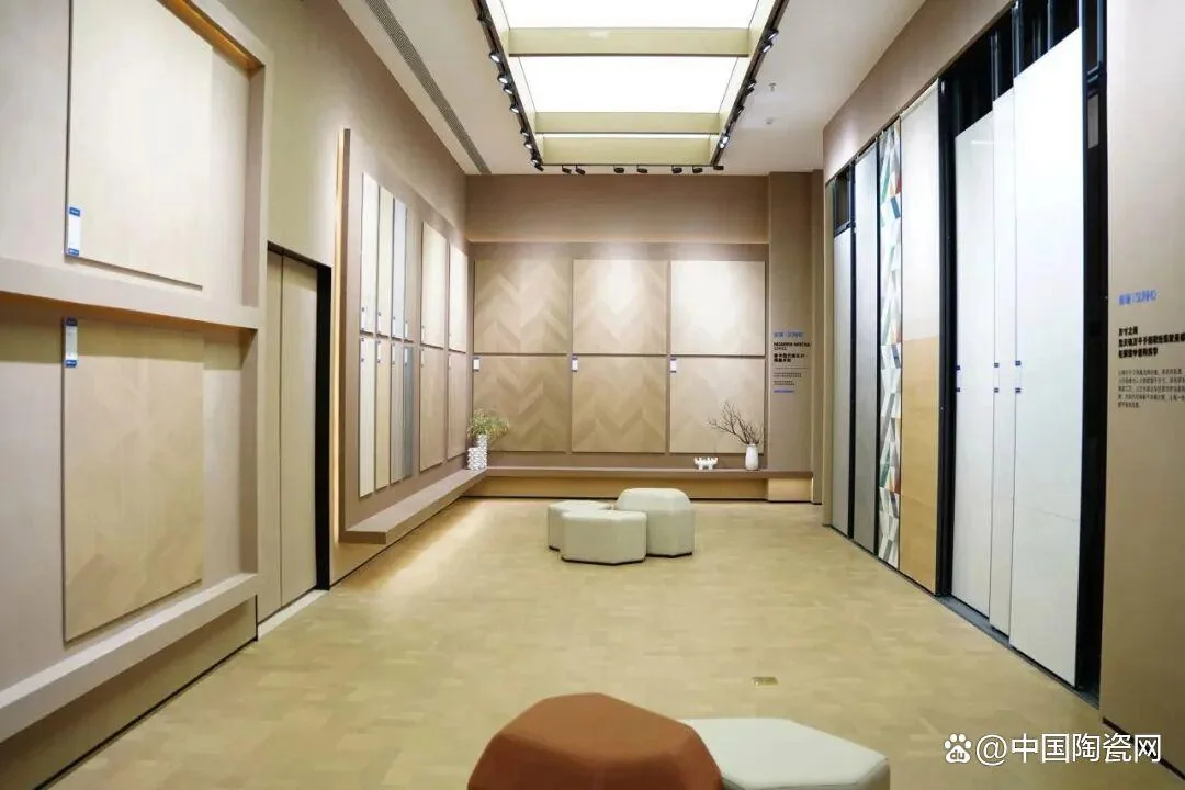 Haosheng Enterprise Three-Brand Headquarters — interior view 4