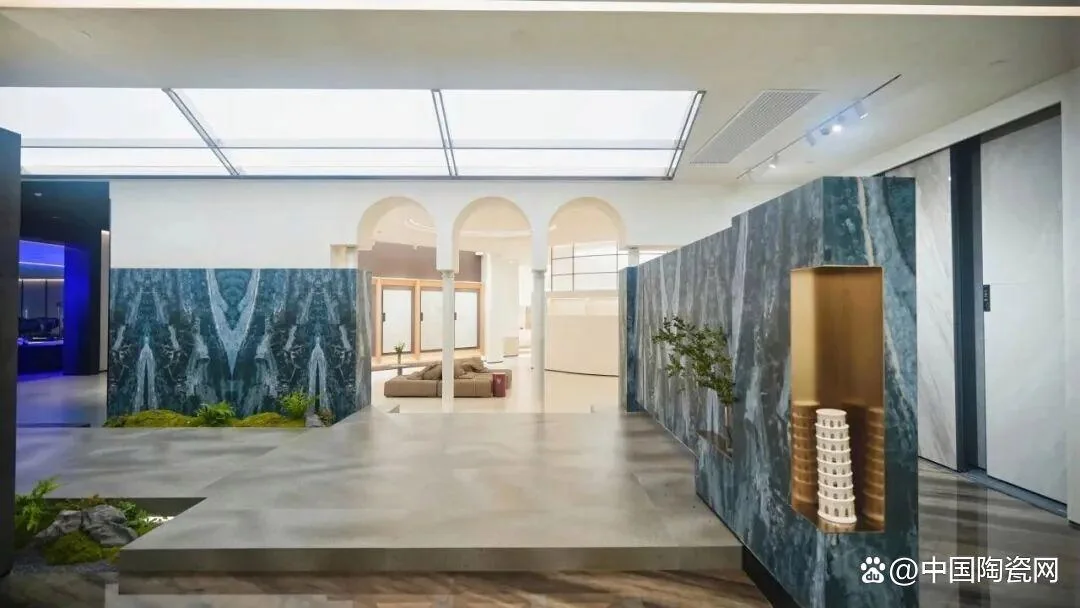 Mati Headquarters Art Gallery — interior view 4