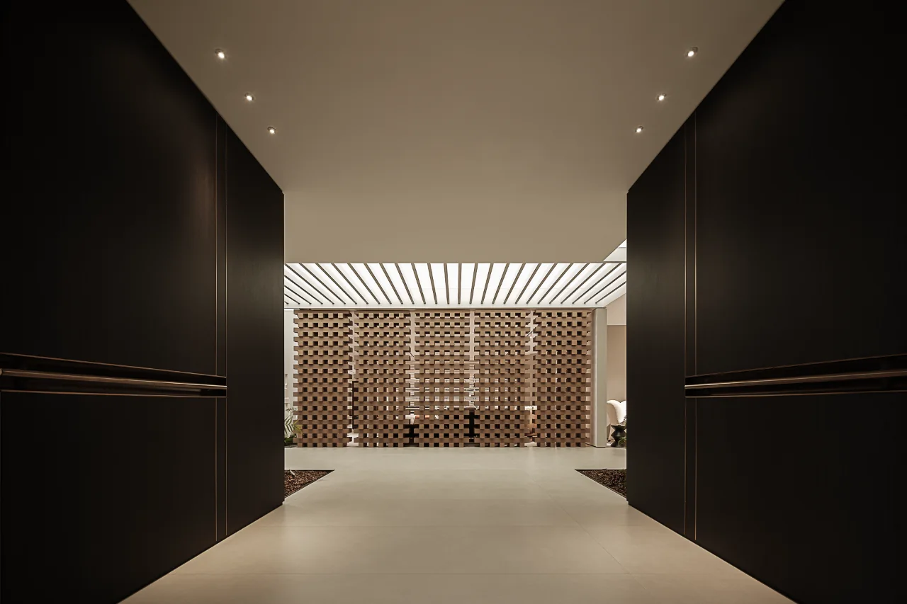 BV Home Headquarters Showroom — interior view 9