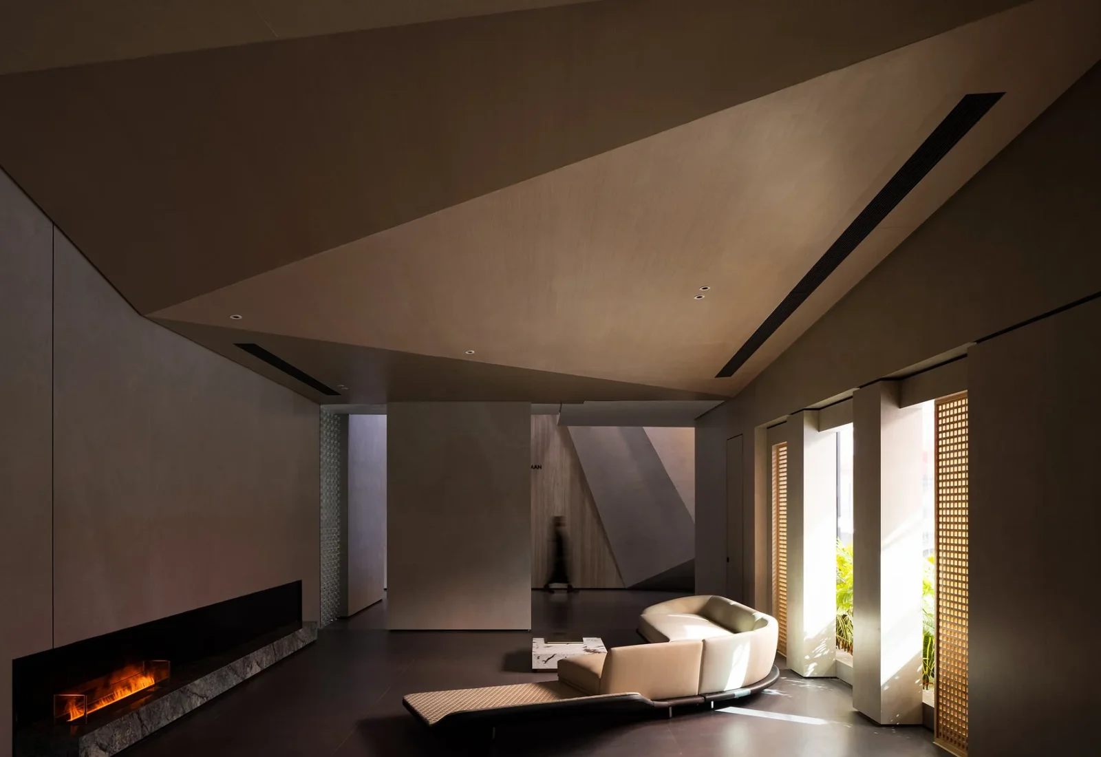 GOJE Sintered Stone Gallery — interior view 12
