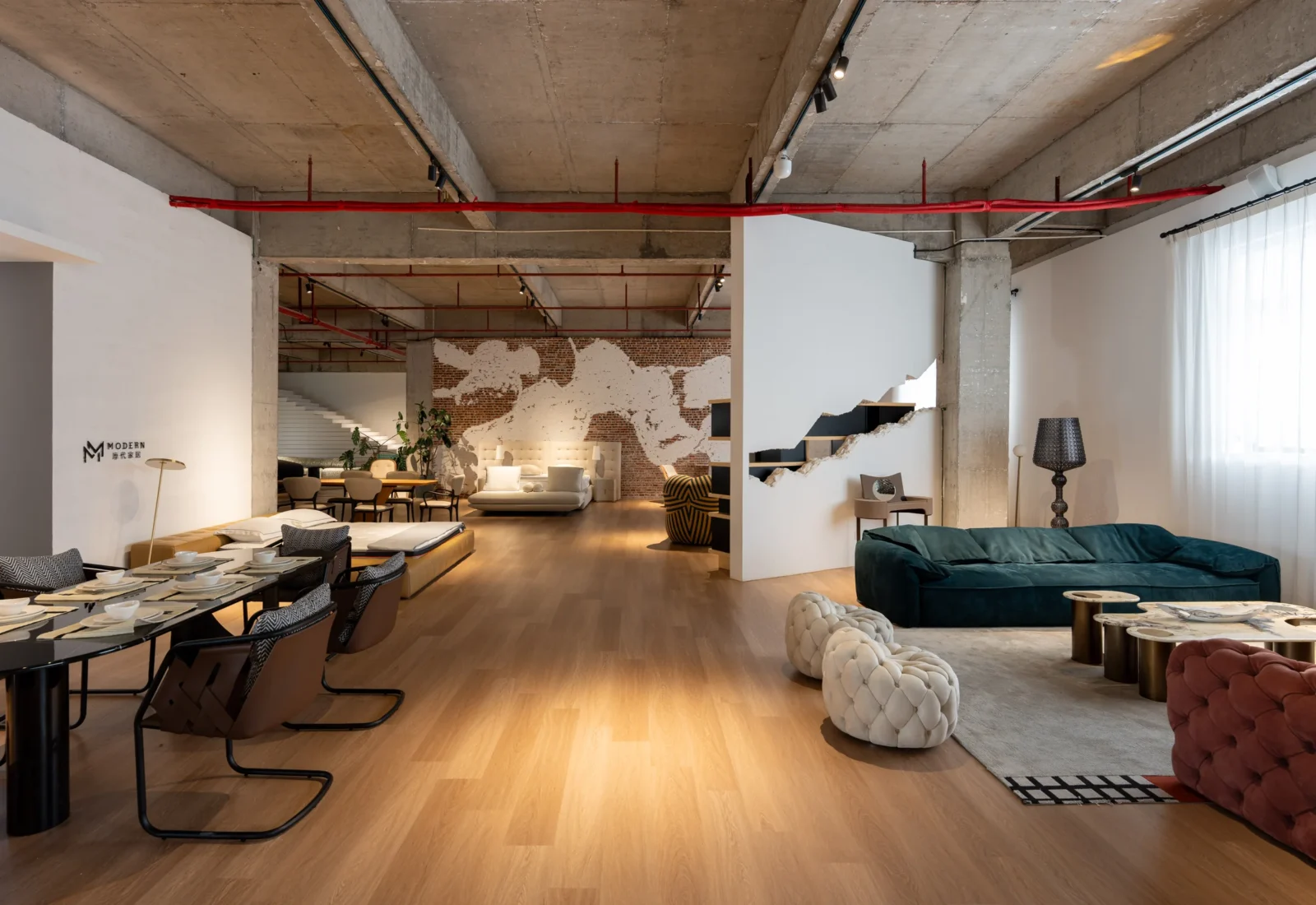 MODERN Furniture Lecong showroom reference image